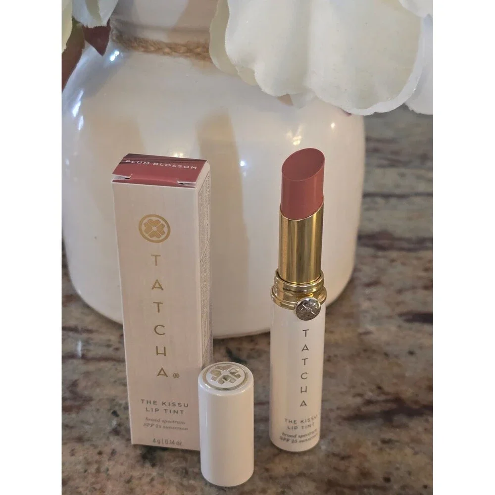 Tatcha The Kissu Lip Tint — In Plum Blossom NIB✨ FREE GIFT WITH EVERY PURCHASE